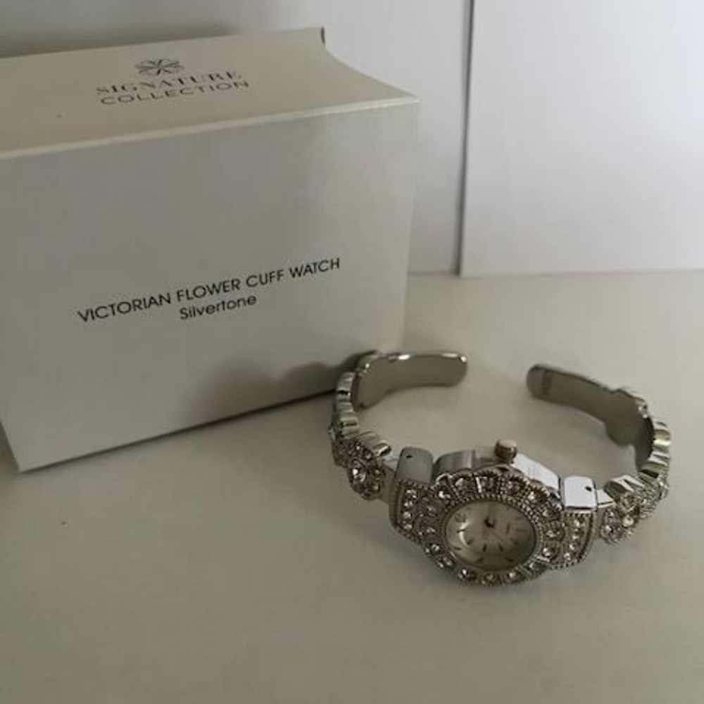 Victorian Flower Cuff Watch - Picture 2 of 4
